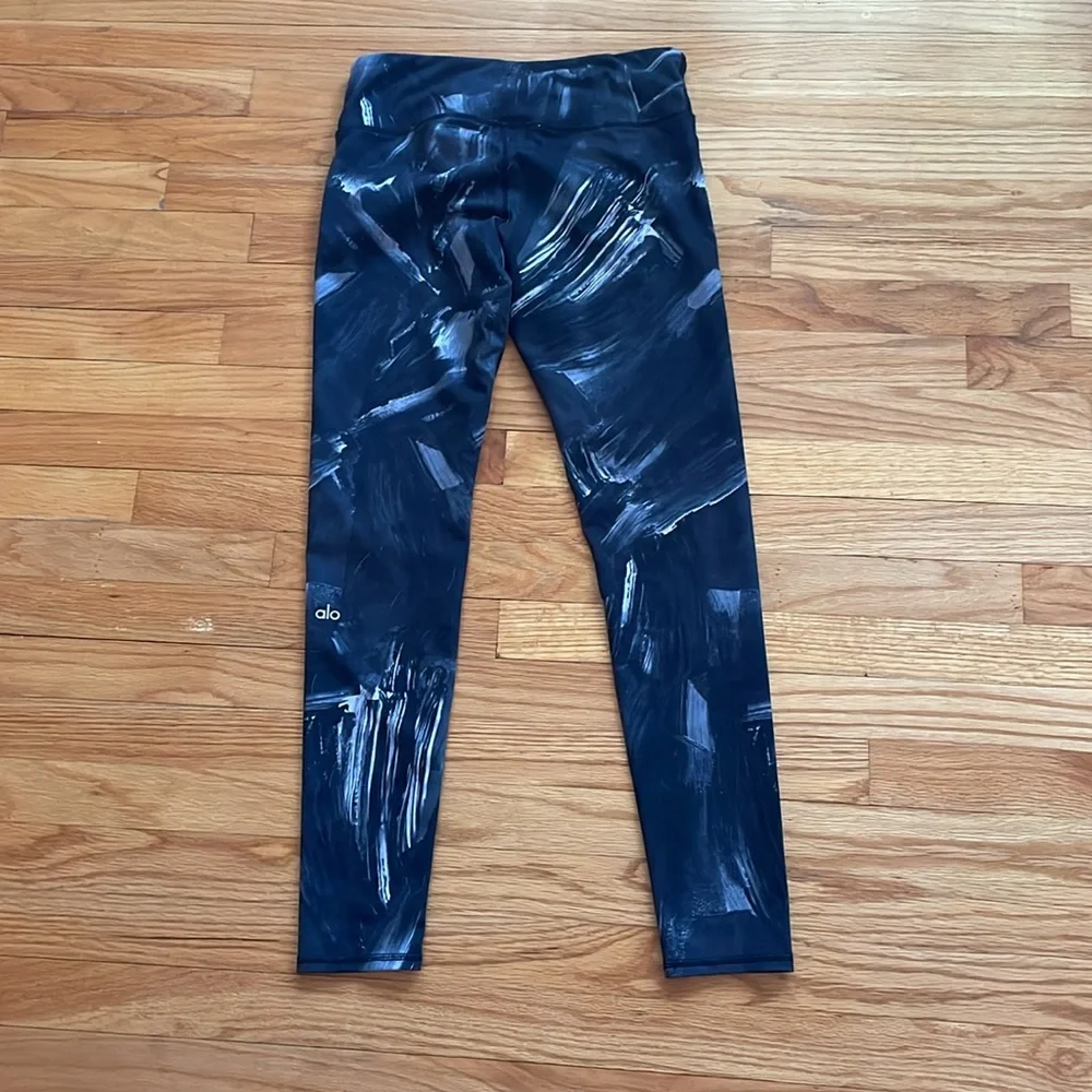 Alo Yoga‎ Airbrush Leggings Modernist Black